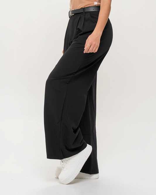 𝑷𝒂𝒏𝒕𝒂𝒍𝒐́𝒏 𝑴𝒊𝒍𝒂𝒏 𝑵𝒆𝒈𝒓𝒐