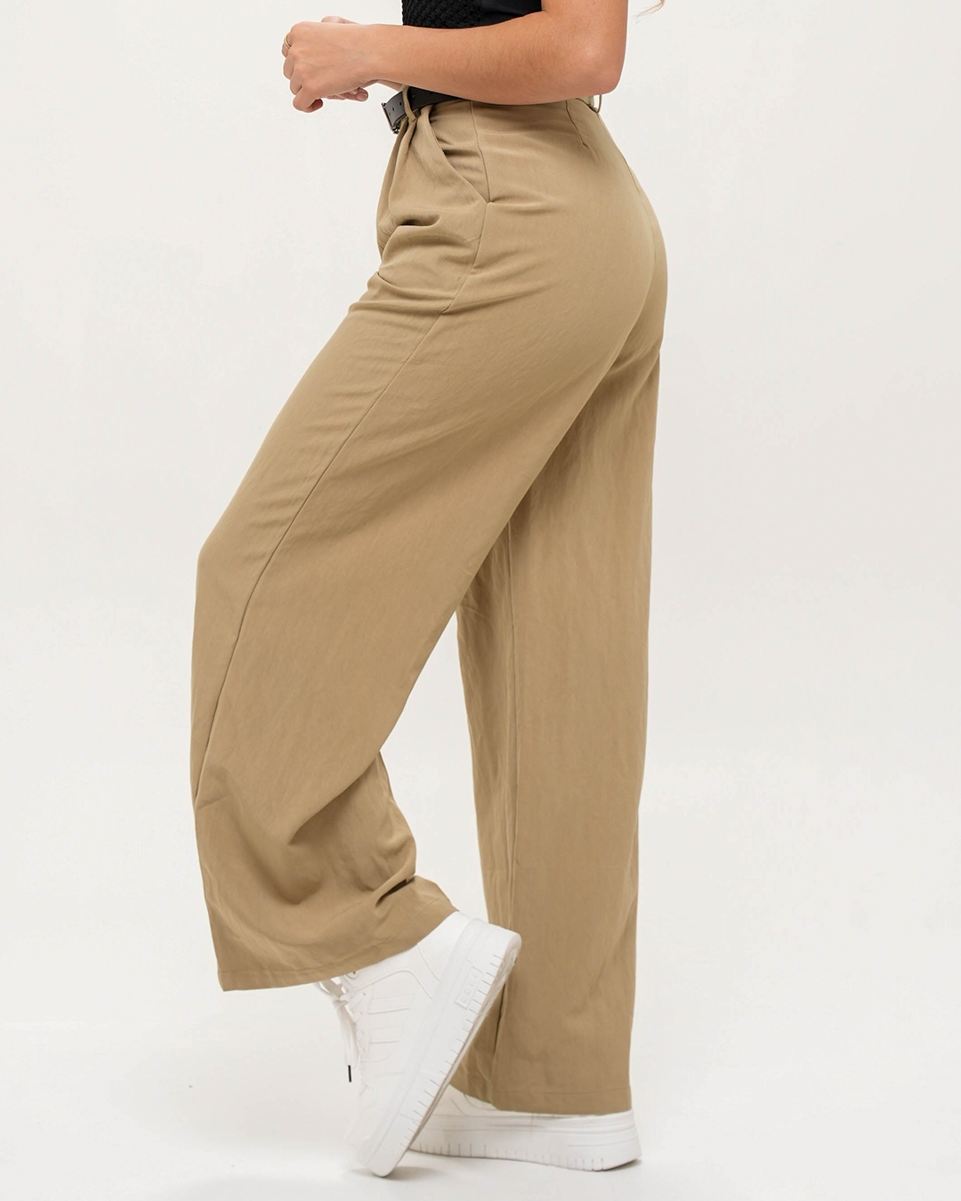 𝑷𝒂𝒏𝒕𝒂𝒍𝒐́𝒏 𝑴𝒊𝒍𝒂𝒏 𝑩𝒆𝒊𝒈𝒆