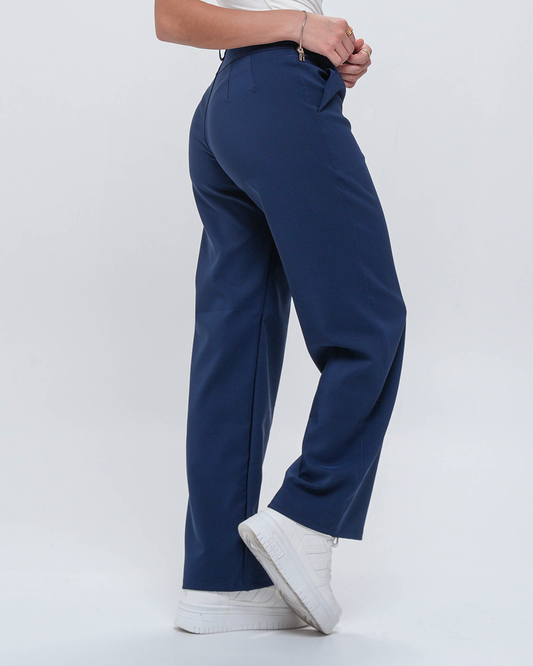 𝑷𝒂𝒏𝒕𝒂𝒍𝒐́𝒏 𝑪𝒍𝒂𝒔𝒊𝒄𝒐 𝑨𝒛𝒖𝒍 𝑶𝒔𝒄𝒖𝒓𝒐