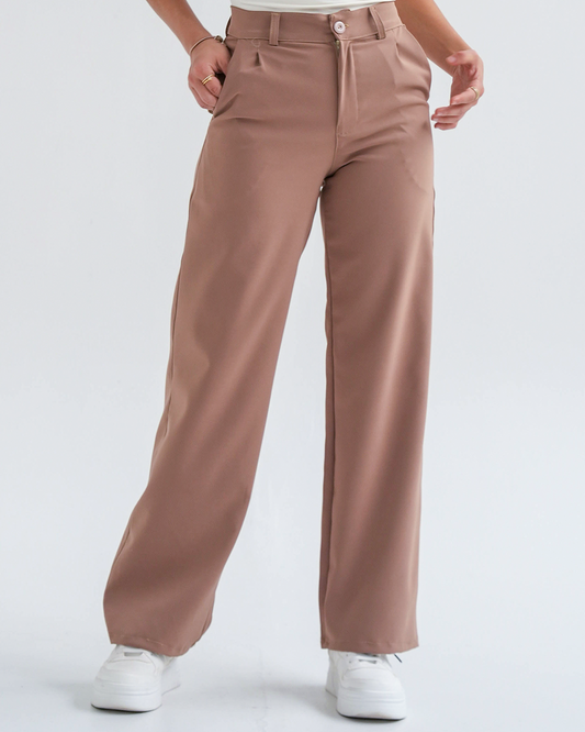 𝑷𝒂𝒏𝒕𝒂𝒍𝒐́𝒏 𝑪𝒍𝒂𝒔𝒊𝒄𝒐 𝑪𝒂𝒎𝒆𝒍