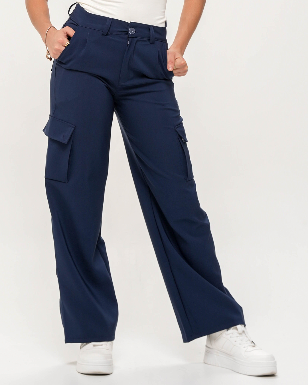 𝑷𝒂𝒏𝒕𝒂𝒍𝒐́𝒏 𝑪𝒂𝒓𝒈𝒐 𝑨𝒛𝒖𝒍 𝑶𝒔𝒄𝒖𝒓𝒐